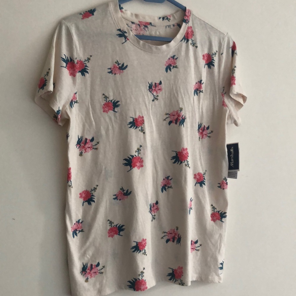 Casual t shirt ,Medium , coral pink flowers on cream background